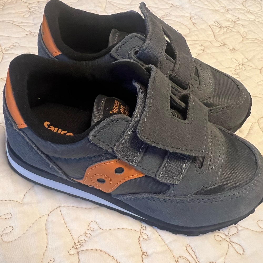Saucony Gray and Orange Sneakers with Velcro Straps